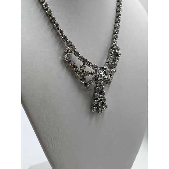 Vintage Retro Raised Bow Prong Set‎ 
Icy Rhinestone Crystal Chocker Necklace - Picture 3 of 12